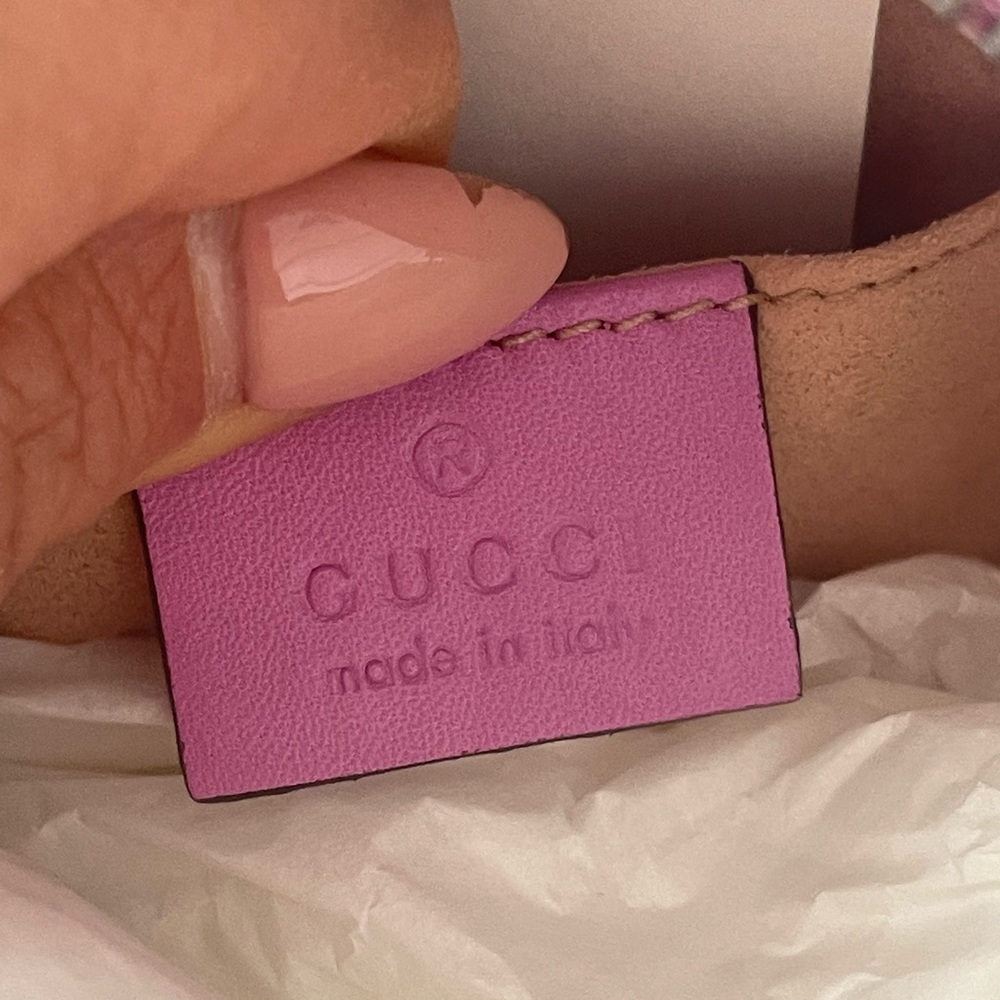 🔥sold🔥GUCCI
Calfskin Matelasse Mini GG Marmont Chain Shoulder Bag Candy Pink - Picture 4 of 7